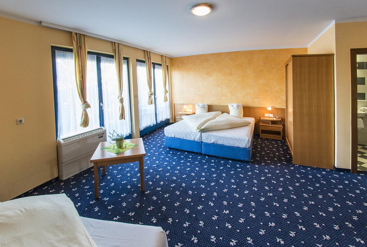 The Flames Hotell Sankt Marienkirchen bei Schärding Eksteriør bilde